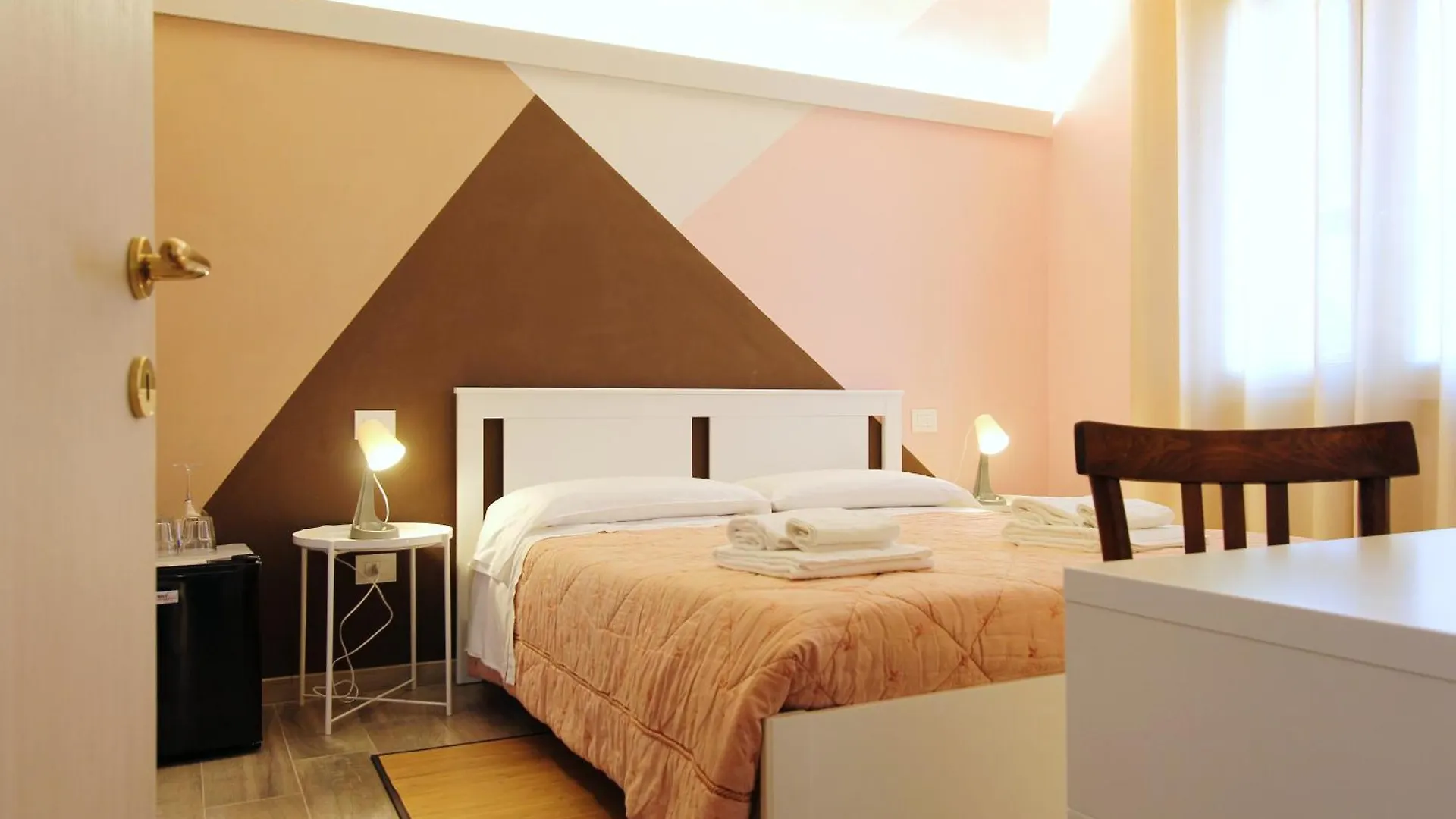 Maison N&M Desenzano del Garda 0*,